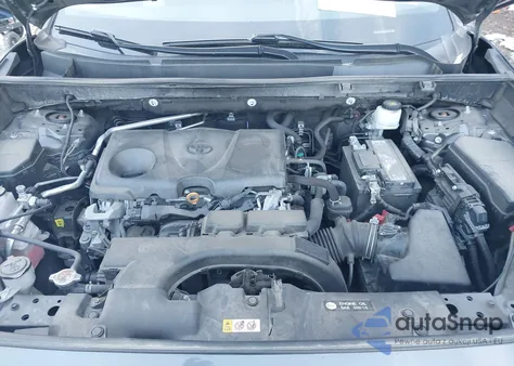 2019 Toyota Rav4 Xle z USA, uszkodzony, nr VIN 2T3P1RFV4KW072997